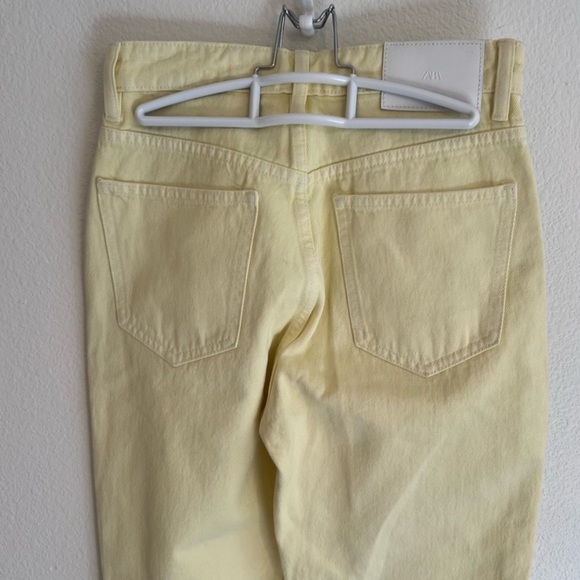 Zara Butter Yellow Jeans - Picture 9 of 11